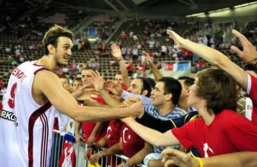 Türkiye - İspanya basketbol maçı