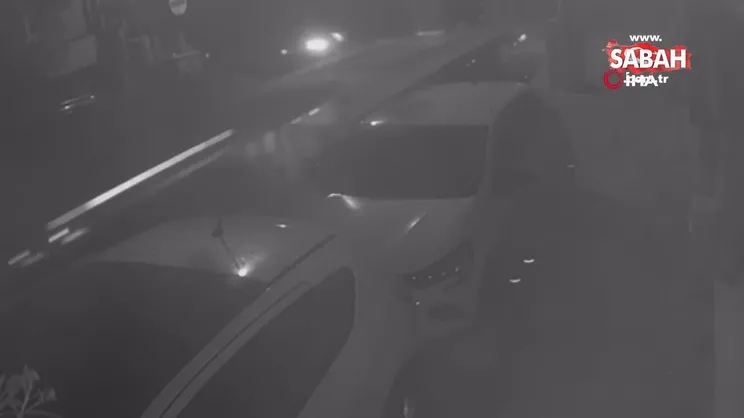 Kadıköy’de tır onlarca aracı biçip kaçtı, o anlar kamerada