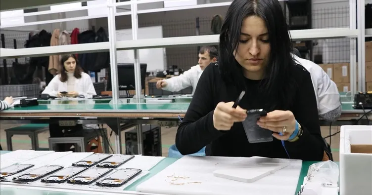 Yerli cep telefonu imalatı 7 kat arttı