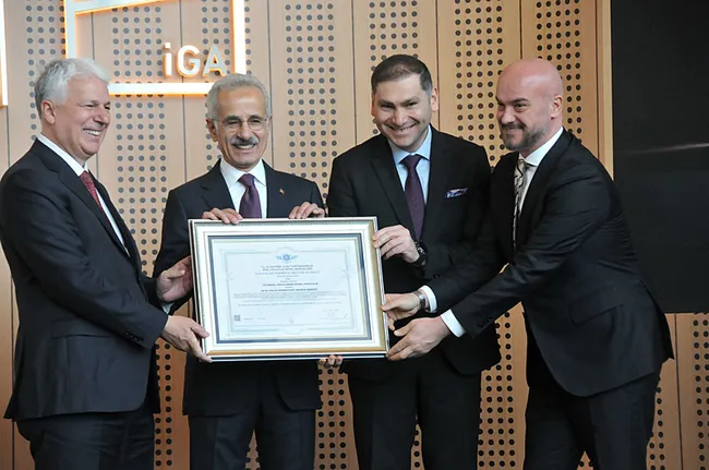 jetex-iga-genel-havacilik-terminali-acildi-bakan-uraloglu-turkiyenin-marka-degerine-katki-saglayacak-1778004646372.jpg