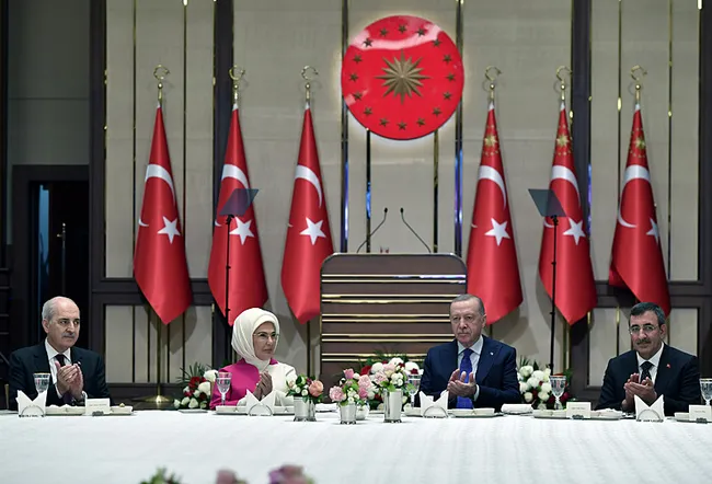baskan-erdogan-gazzede-cocuklar-soykirimin-tanigi-oldu-1765892549293.jpeg Başkan Erdoğan: Gazze'de çocuklar soykırımın tanığı oldu
