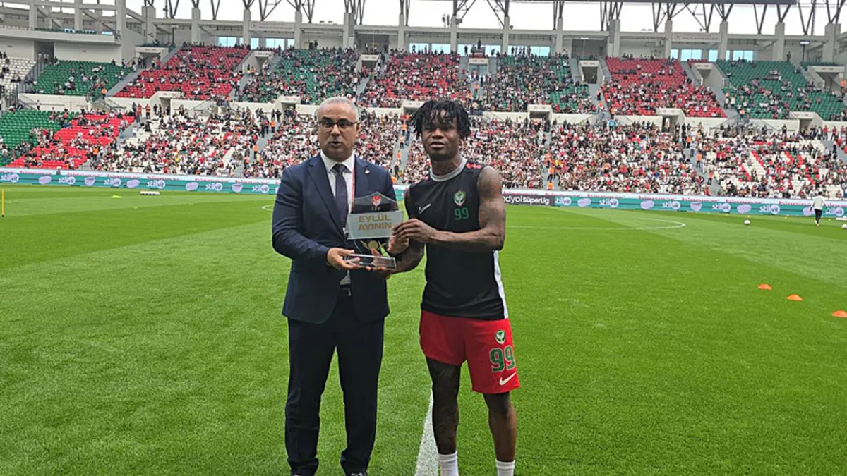 Amed Sportif Faaliyetler'de Gift Orban'a Ayın Golü Ödülü