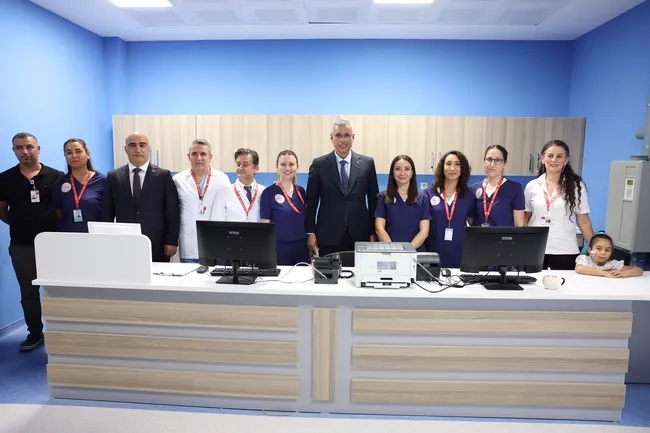 bakan-memisoglundan-izmire-bir-mujde-daha-ikinci-sehir-hastanesi-geliyor-1787333927102.jpeg