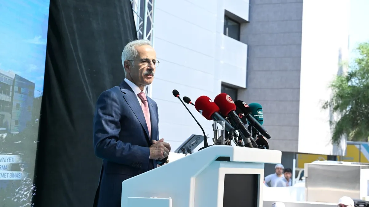 Doğu Akdeniz Gemi Trafik Hizmetleri Sistemi tabelası veya ilgili bir görsel.