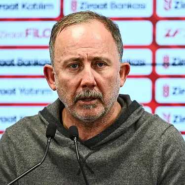 Sergen Yalçın’dan hakem yönetimine tepki: "Dışarıdan çok belli oluyor"