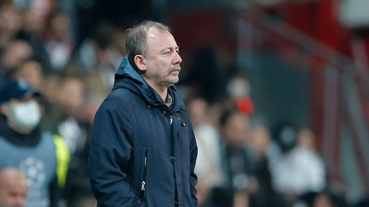Beşiktaş'ın gündemindeydi...Sergen Yalçın, İstanbul'a geldi!