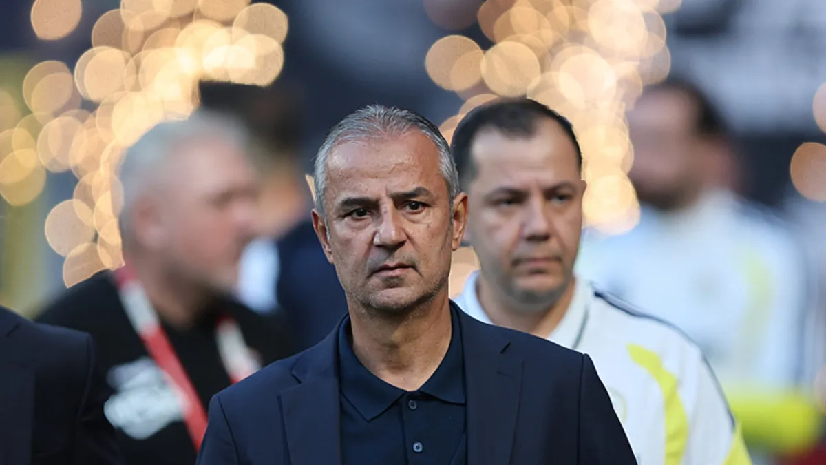 Son dakika: Fenerbahçe’nin UEFA kadrosunda değişiklik! Vedat Muriqi kararı haber görseli