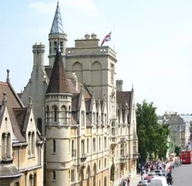 Harry Potter ve Alice’in şehri Oxford