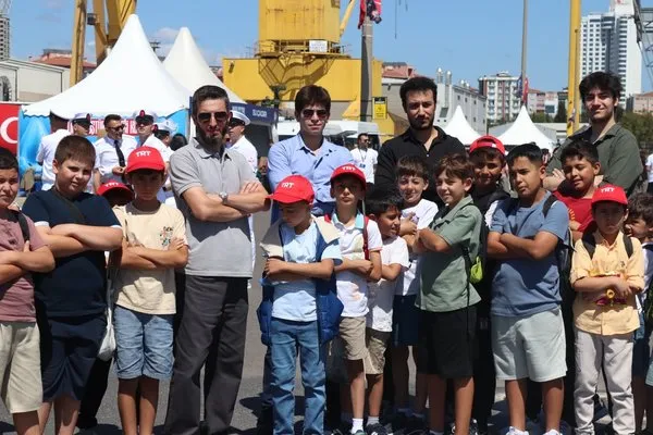 teknofest-mavi-vatan-ziyaretcilerini-gururlandirdi-1756466799186.jpg