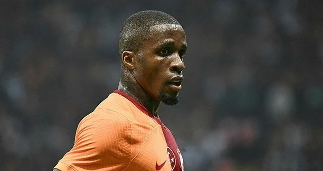 Son dakika Galatasaray haberi: Wilfried Zaha’ya koruma! Son dakika Galatasaray haberi: Wilfried Zaha’ya koruma!