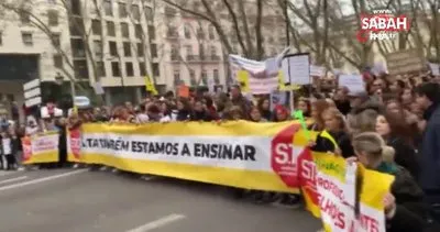 Portekiz’de maaşların iyileştirilmesini isteyen öğretmenler sokaklara döküldü | Video