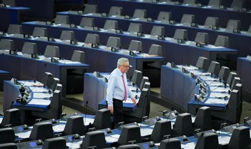 Avrupa birbirine girdi!