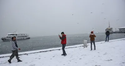 Sabah saatlerinde etkisini göstermişti! İşte İstanbul’dan kar manzaraları...