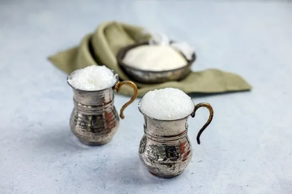 kilo-almamizin-en-buyuk-nedeni-uzmanlar-uyardi-farkinda-olmadan-20-kup-seker-tuketiyorsunuz-1755157796333.jpg