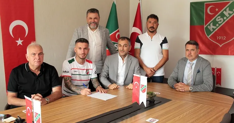 Adem Büyük resmen Karşıyaka’da