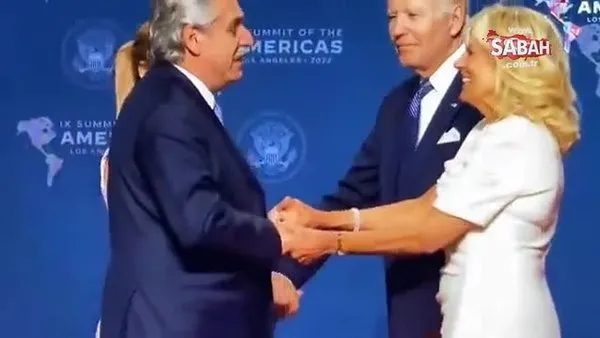 Dünya bu görüntüleri konuşuyor! Biden, Arjantinli mevkidaşı Fernandez'in eşinin elini bırakmadı | Video