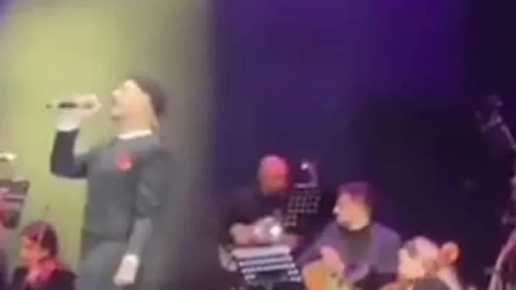 Uraz Kaygılaroğlu'ndan başarılı performans! Uraz Kaygılaroğlu Müslüm Gürses şarkısını seslendirdi! | Video