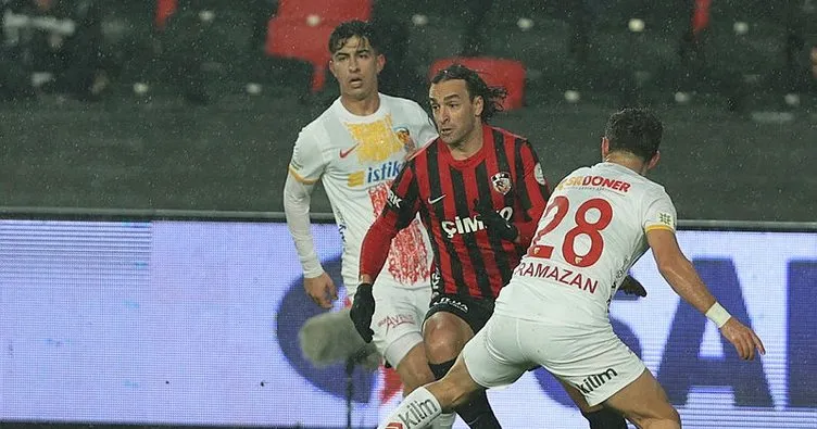 Kayserispor ile Gaziantep FK puanları paylaştı