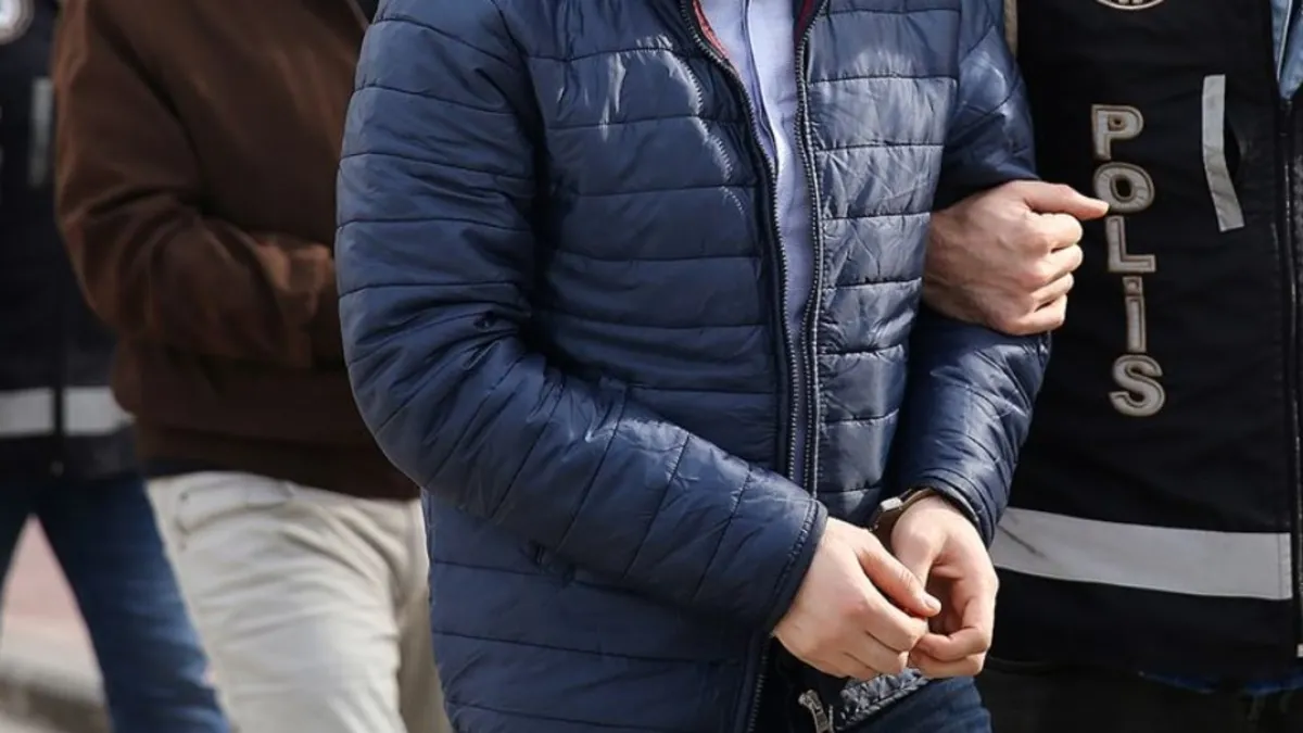Adana’da “suç örgütü” operasyonu: 6 zanlı gözaltına alındı Adana’da “suç örgütü” operasyonu: 6 zanlı gözaltına alındı