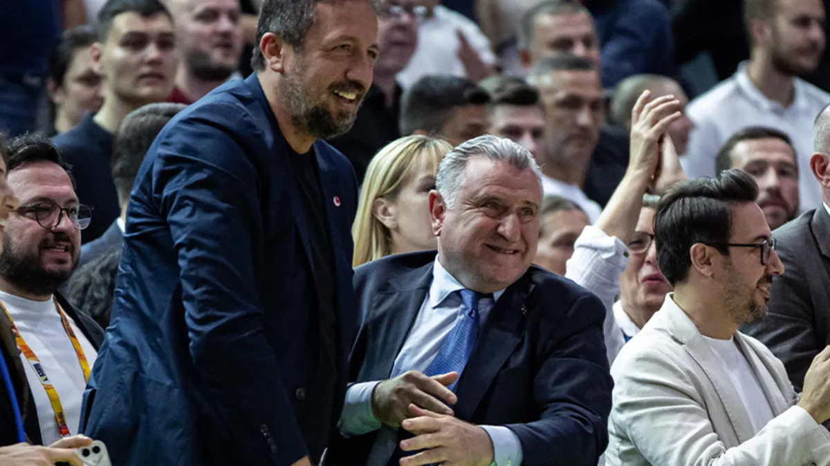 Gençlik ve Spor Bakanı Osman Aşkın Bak: Bu galibiyeti milletimize armağan ediyoruz! Gençlik ve Spor Bakanı Osman Aşkın Bak: Bu galibiyeti milletimize armağan ediyoruz!