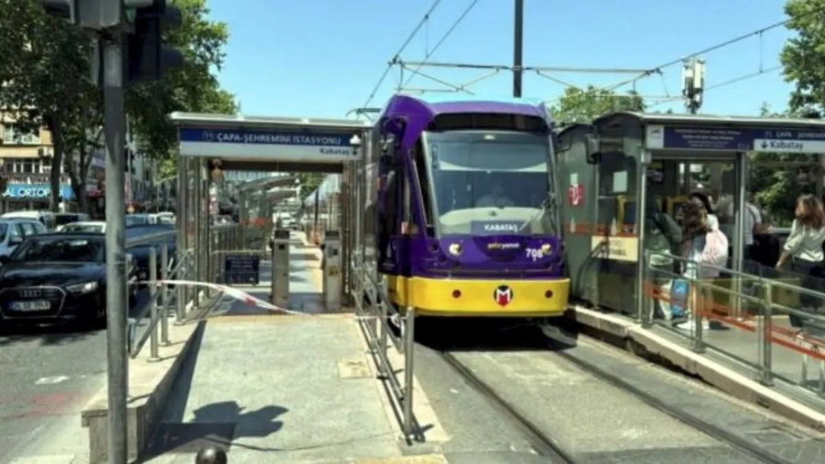 Kabataş-Bağcılar tramvay hattında teknik arıza vatandaşı perişan etti