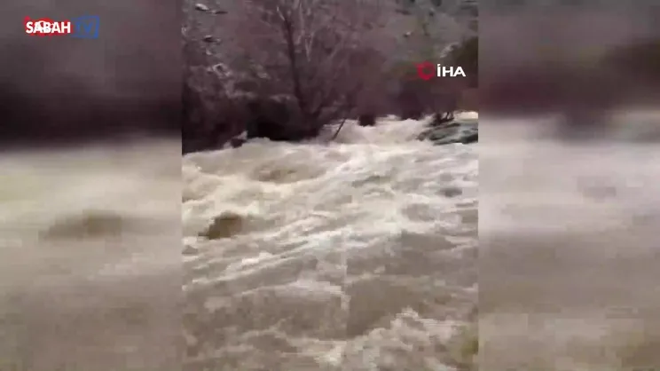 Elazığ'da yağış sonrası dere coştu
