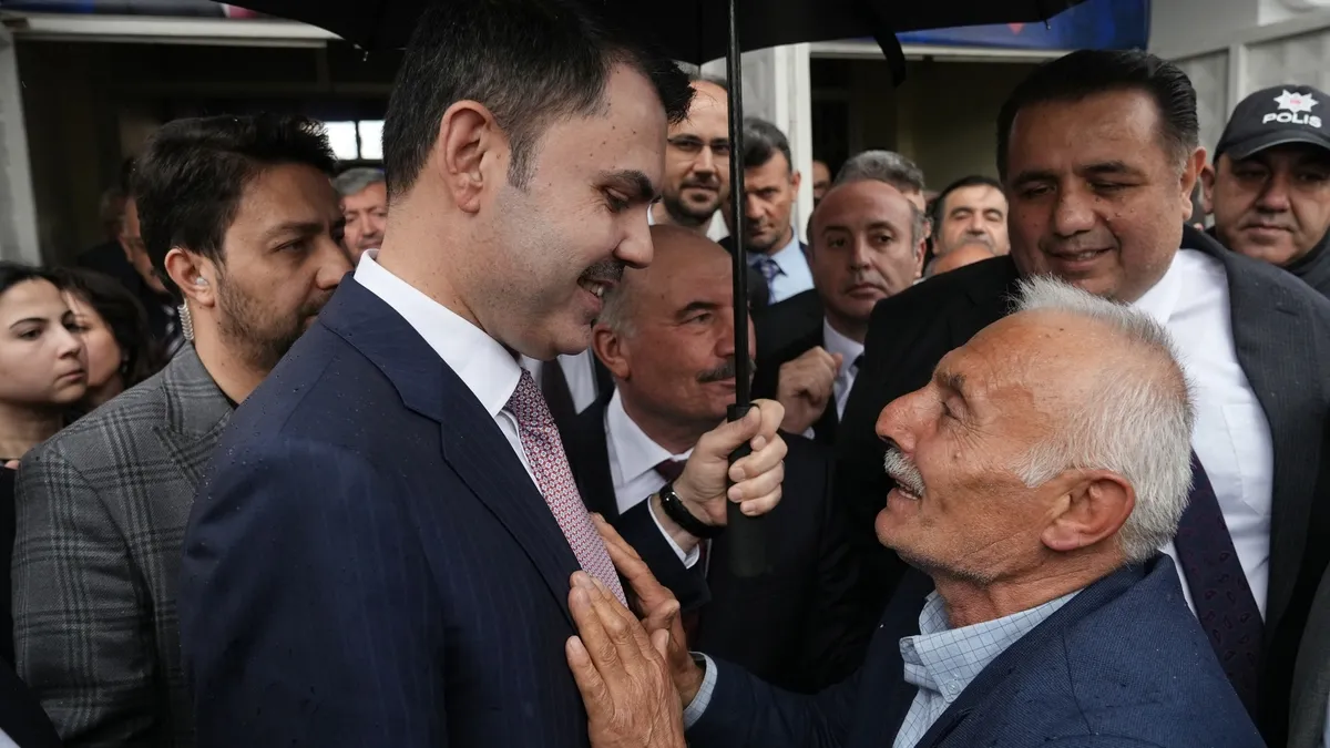 Şehit babasından Bakan Kurum’a anlamlı teşekkür: Hepiniz çok yardımcı oldunuz, Cumhurbaşkanıma selam söyle