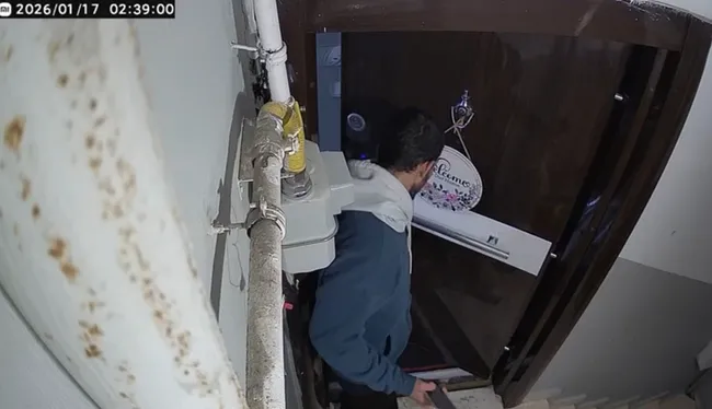 son-dakika-4-dakikada-cinayet-beyoglunda-umit-imrag-bicaklanarak-katledilmisti-vahsetin-goruntuleri-ortaya-cik-1769326675720.jpg (2047×1179)