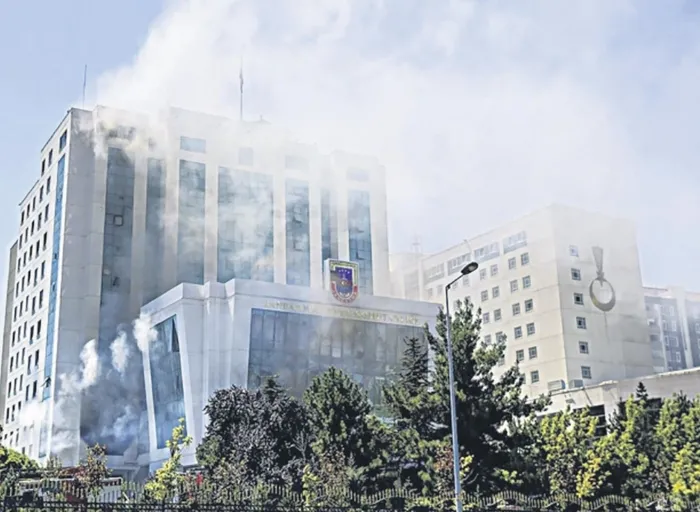 1992den-15-temmuza-bitmeyen-nobet-sehidin-evlatlari-baskentte-tarih-yazdi-1783969853375.jpeg
