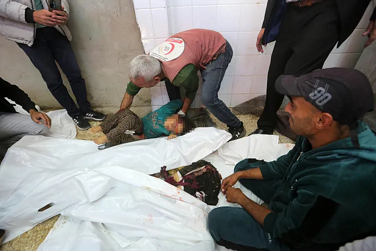 Katil İsrail’den Gazze’nin kuzeyine hava saldırısı: 15 Filistinli hayatını kaybetti