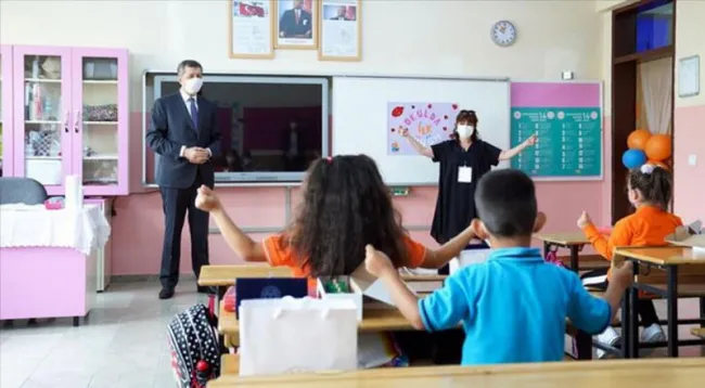 SON DAKİKA HABERİ: Bakan Selçuk okullar ne zaman açılacak sorusuna canlı yayında yanıt verdi! Okullar ne zaman açılacak?