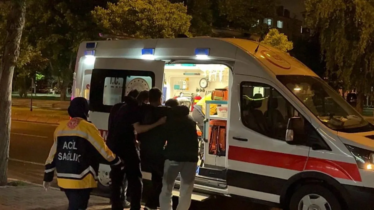 Yer: Kayseri! Parkta çocuklar arasında bıçaklı kavga: 2 yaralı Yer: Kayseri! Parkta çocuklar arasında bıçaklı kavga: 2 yaralı