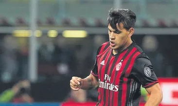 Gomez imza için geliyor