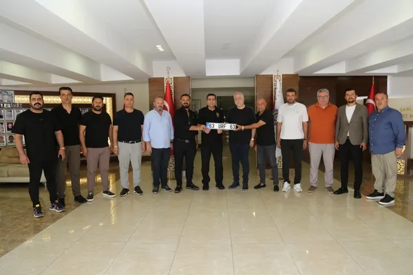 sanliurfasporun-63-urf-63-plakasi-19-milyon-763-bin-tlye-satildi-1755851990084.jpg