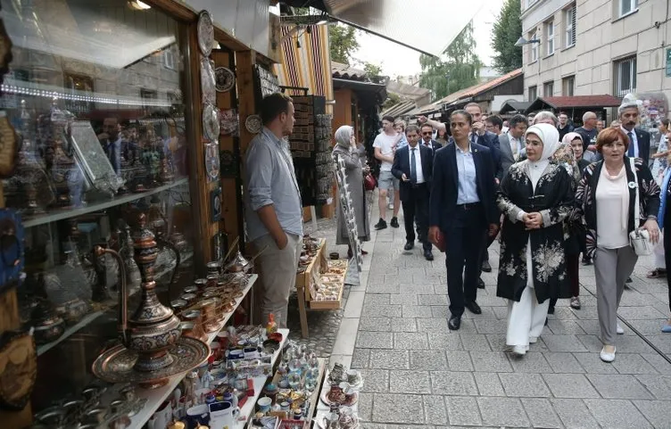 Emine Erdoğan, Başçarşı’yı gezdi