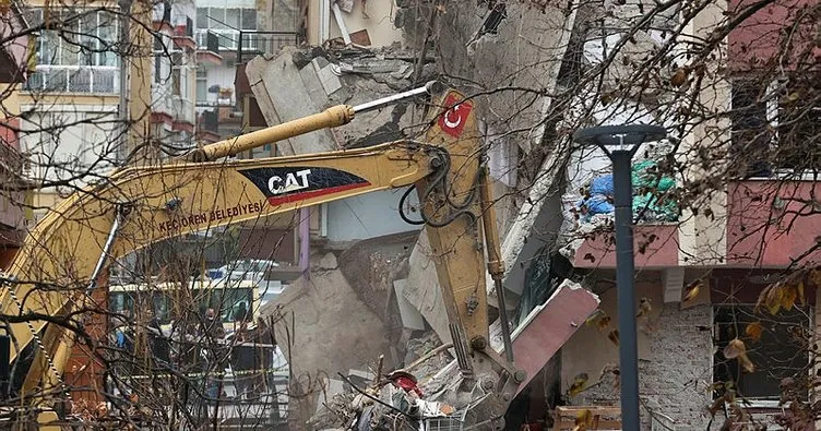 Ankara’da çöken Onbirler Apartmanı’nın yıkımına başlandı