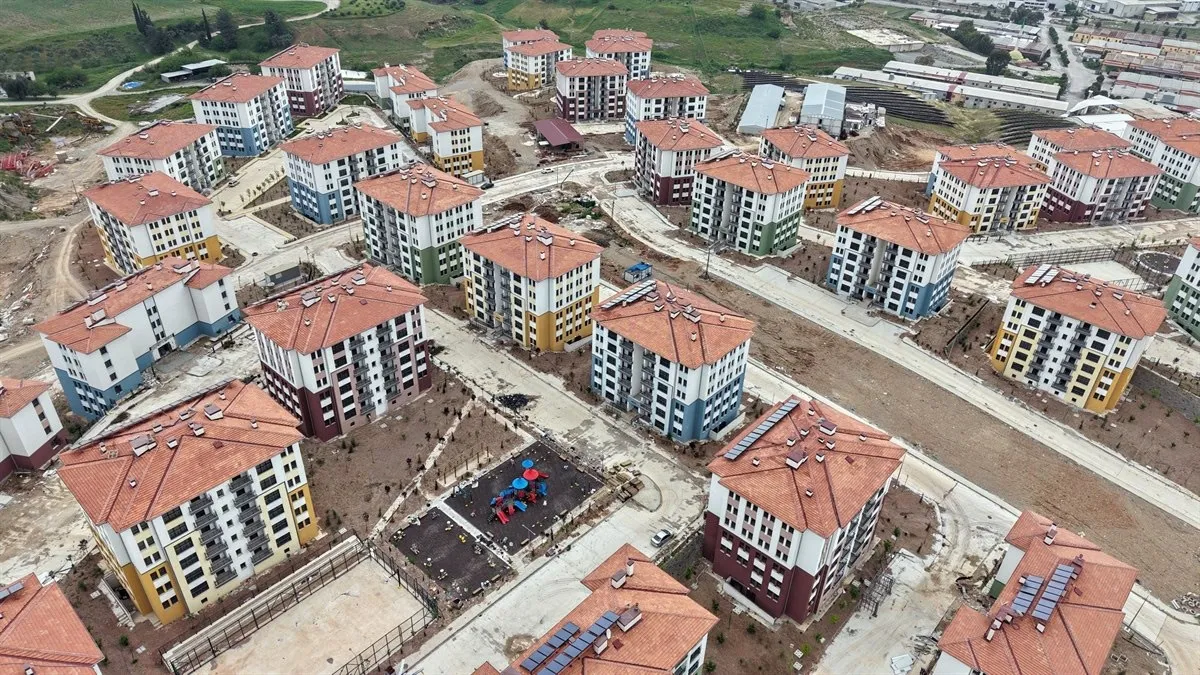 Osmaniye’nin kalbinde modern kent oluşuyor Osmaniye’nin kalbinde modern kent oluşuyor