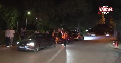 Galatasaray’ın Manchester United galibiyeti sonrası taraftarlar Florya’da buluştu | Video