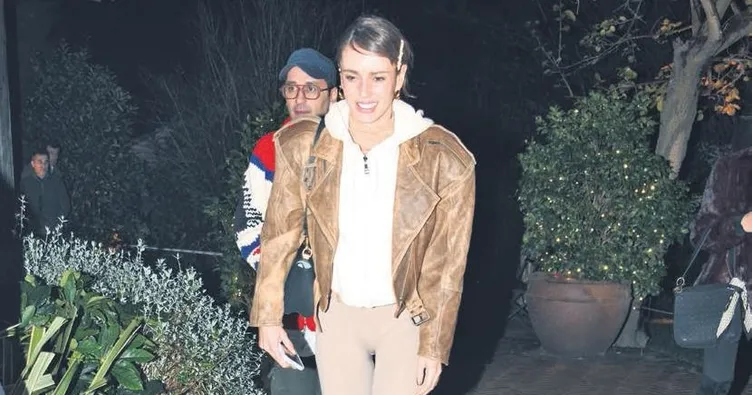 ‘Parmağımda hâlâ yüzük yok’