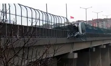 Viyadükte korkutan kaza! Cezaevi minibüsü devrildi 6 kişi yaralandı