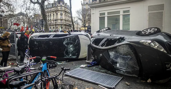 Başkan Erdoğan 'Beslediğiniz yılan sizi de sokar' diye uyarmıştı! PKK'lılar Paris'i karıştırdı