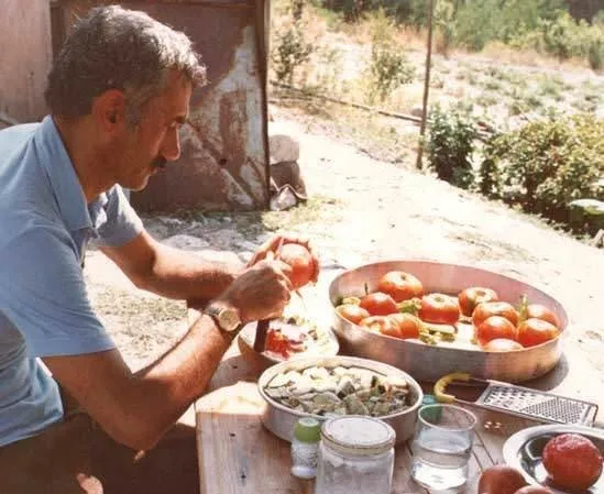 Yılmaz G&#252;ney kimdir?
