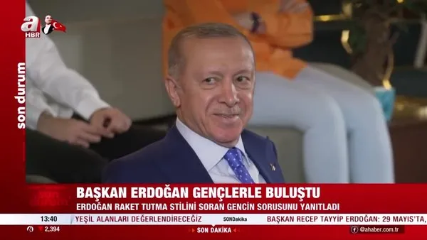 Başkan Erdoğan gençlere masa tenisinde 'raket tutma' stilini anlattı | Video