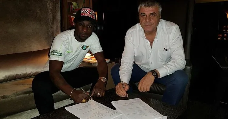 Akhisar, Marvin Emnes ile anlaştı