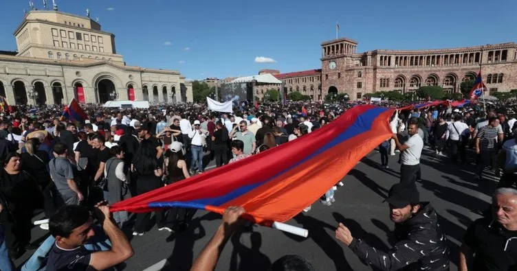 Ermenistan’ın başkenti Erivan’da polis müdahalesi