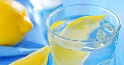 Limonlu su içtiğimizde vücudumuzda neler oluyor?