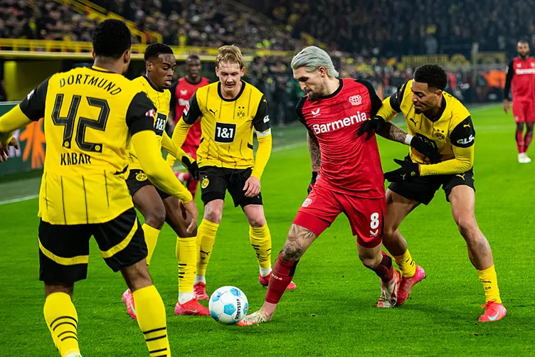 Nuri Şahin ilki yaşadı! Borussia Dortmund - Leverkusen arasında gol düellosu