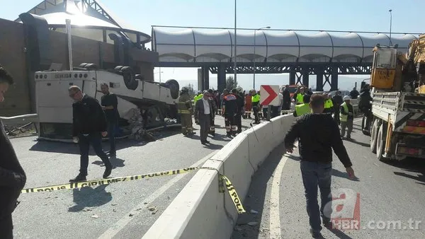 İzmir'de down sendromlu çocukları taşıyan midibüs devrildi