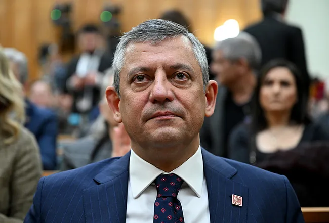 chpnin-seffaflik-tiyatrosu-antalyada-coktu-ak-partili-ali-cetin-ankarada-nutuk-atacagina-antalyadaki-emlak-imp-1774597849840.jpeg
