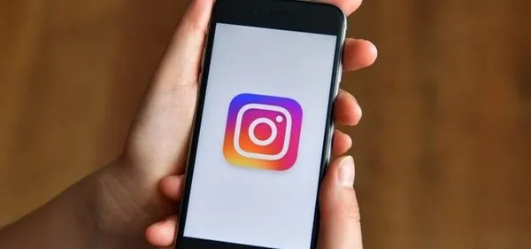 Instagram hikayeler ve WhatsApp birleşiyor